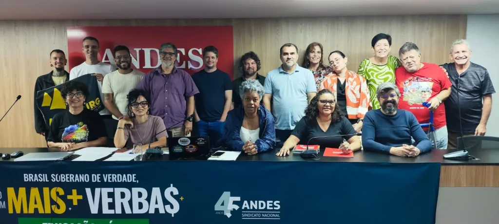 Reunião nacional do ANDES-SN com participação do SINDUEMA